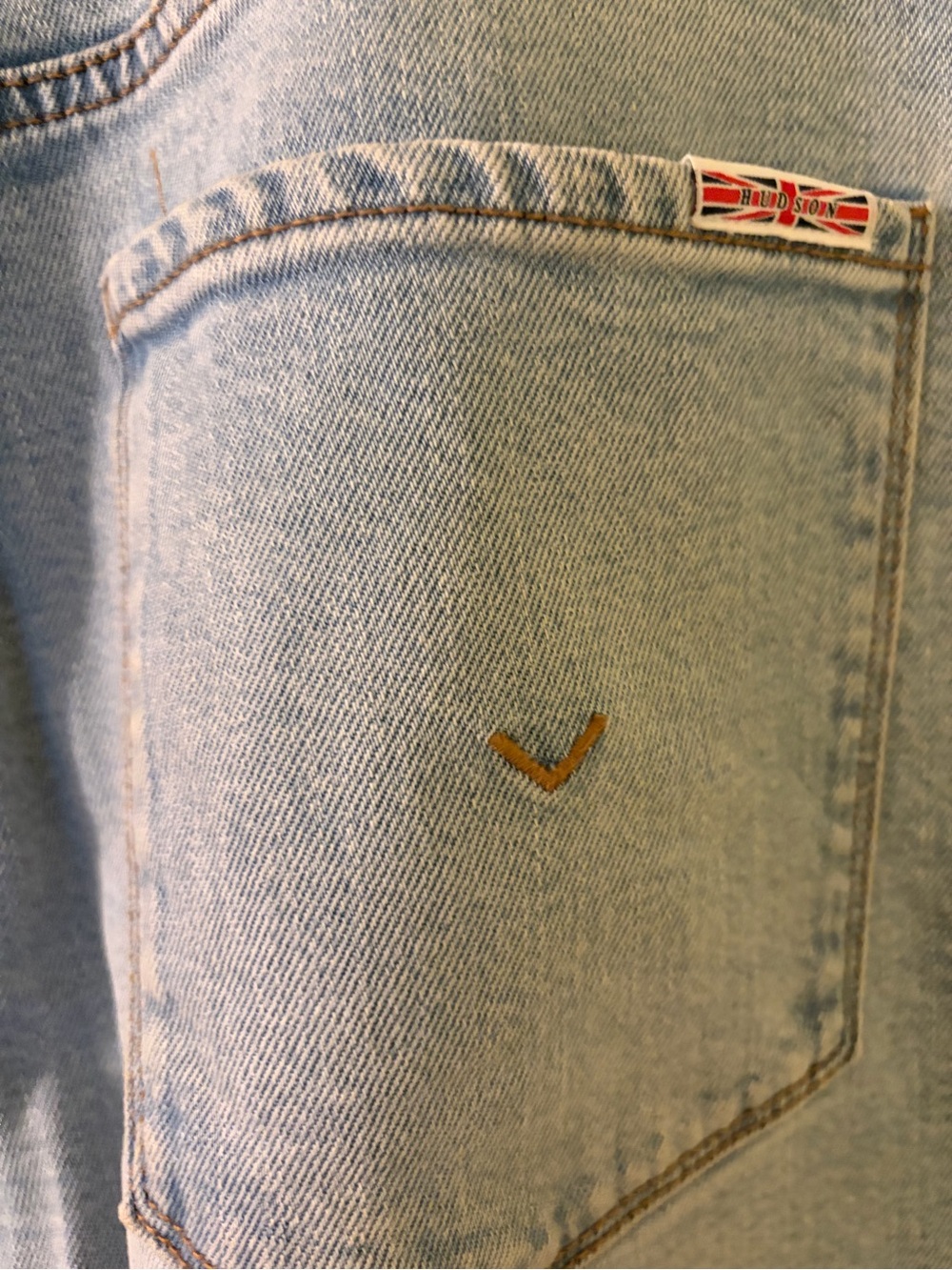 Hudson Jeans Light Wash Wide Leg Whip Smart Women's Jeans - Picture 5 of 8